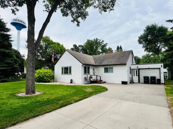 206 6th St E, Herman, MN 56248