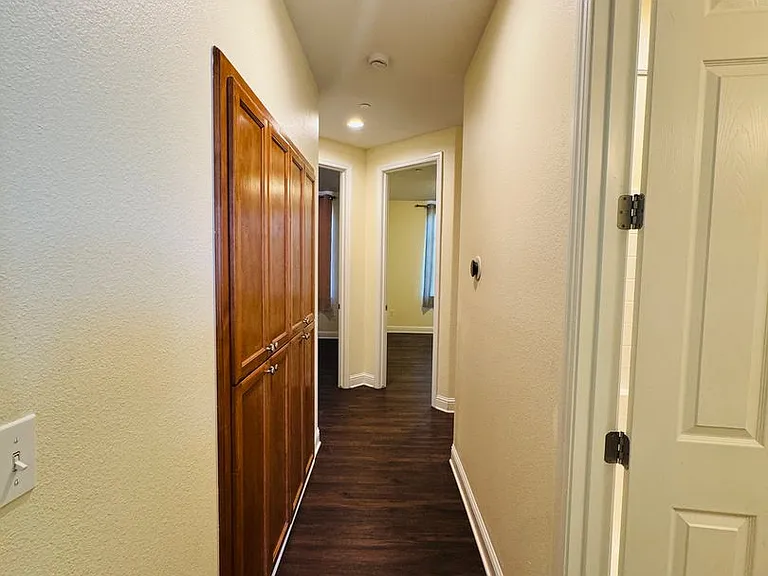 1525 Greenwich Dr — Photo 10