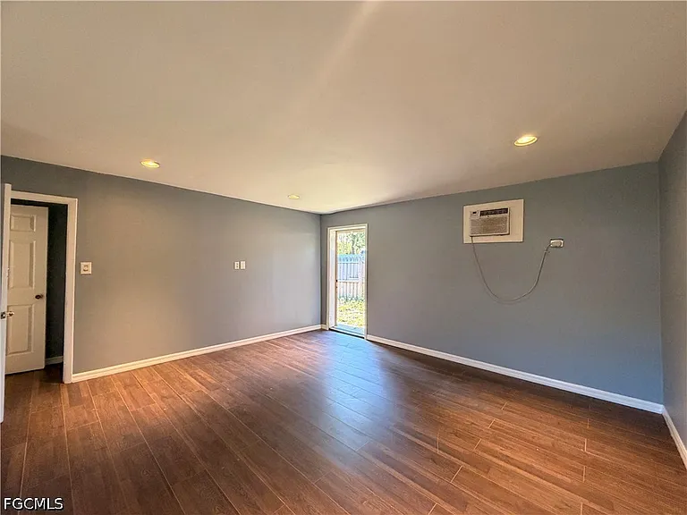 8406 Sevigny Dr — Photo 5