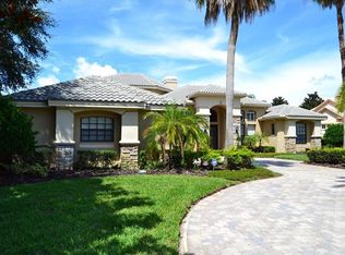 3821 Mimosa Pl, Palm Harbor, FL 34685