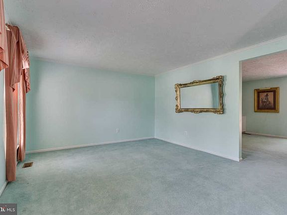 4th image of 15016 Afton Ct