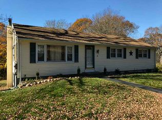31 Juniper Dr, Ashaway, RI 02804