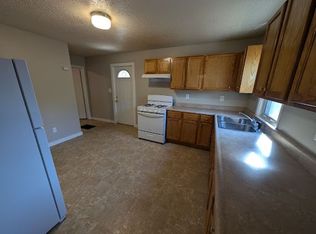 905 E 25th St, Des Moines, IA 50317