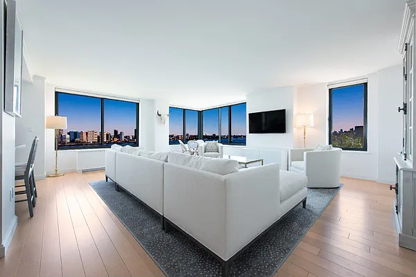 Sold by Level Group | media 1