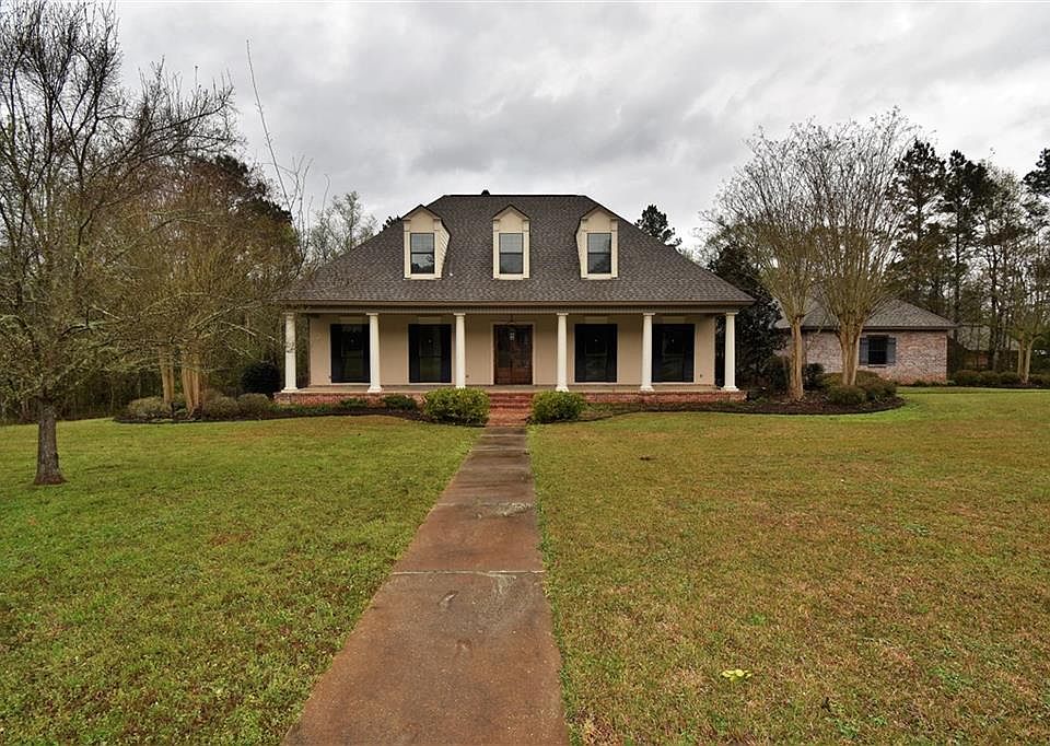 1st image of 1406 Lake Dr