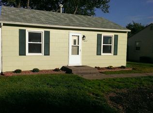 457 5th St E, Milan, IL 61264