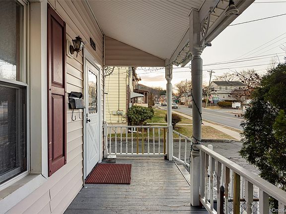 3rd image of 165 Gurnee Avenue
