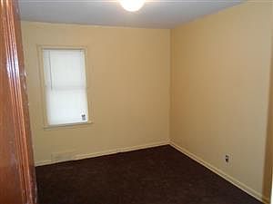 5th image of 12745 Grandmont Ave