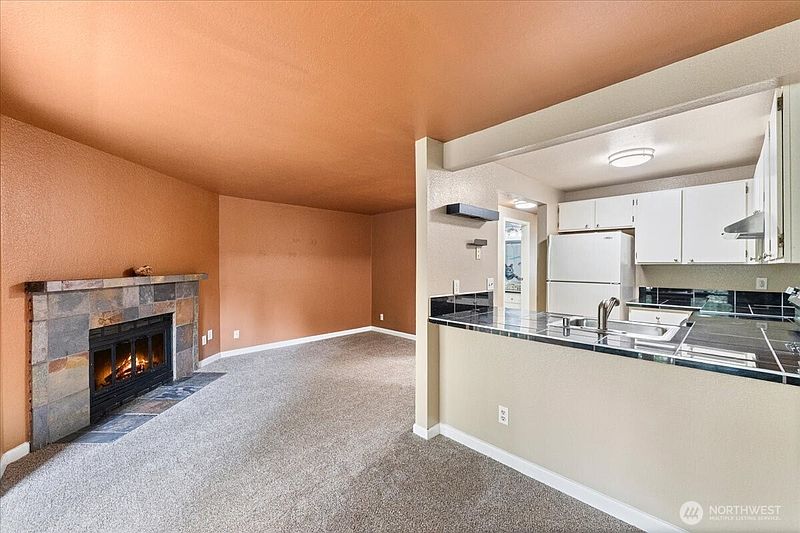 4th image of 17435 119 Lane SE #D31