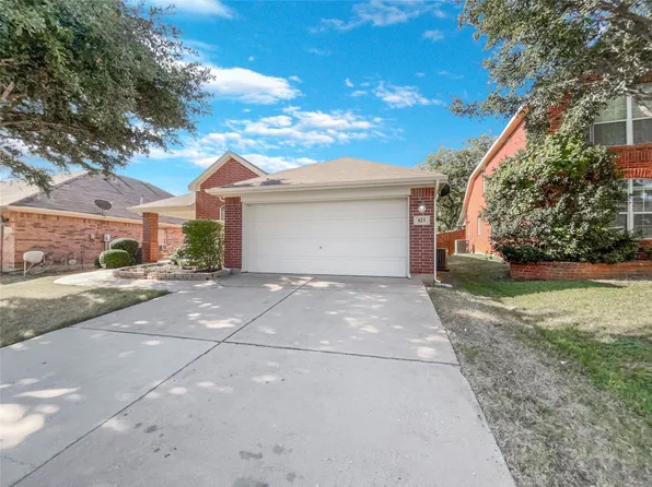 823 Ridge Point Dr, Grand Prairie, TX 75052