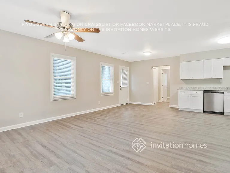 3025 Catalina Dr — Photo 9