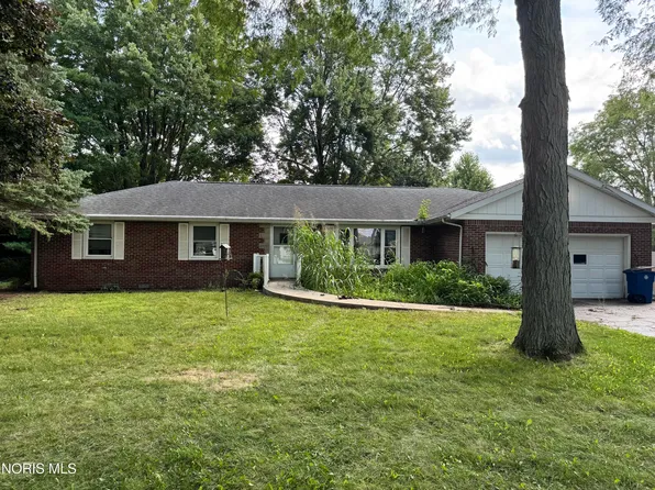 411 W Gypsy Lane Rd, Bowling Green, OH 43402