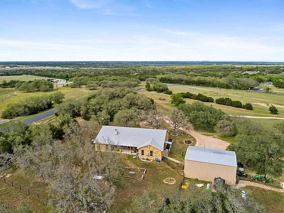 2nd image of 701 County Road 288