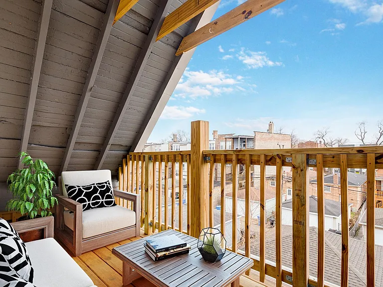 2634 N Lawndale Ave #3 — Photo 8