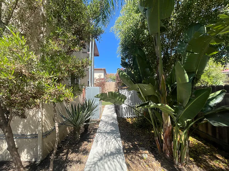 6175 Stanley Dr — Photo 12
