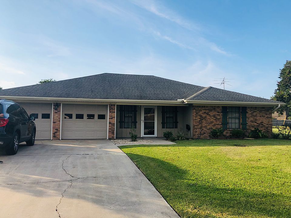 1st image of 1505 Southwood Dr