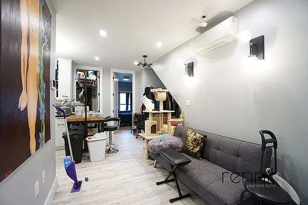 Rented by Rennit Inc. | media 3