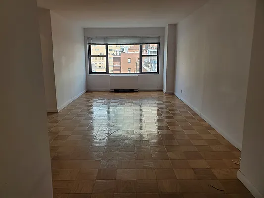 Rented by Carlyle Property Management | media 3