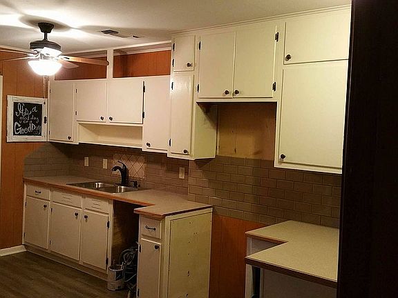 5th image of 1206 W Dyer St