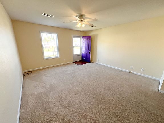 5th image of 528 Luxury Dr APT B