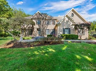 38W300 Henricksen Rd, St Charles, IL 60175