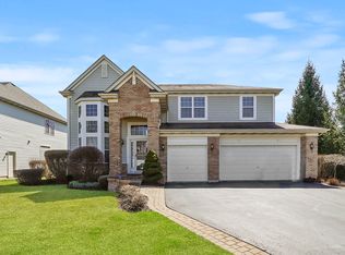 34313 N Stonebridge Ln, Grayslake, IL 60030