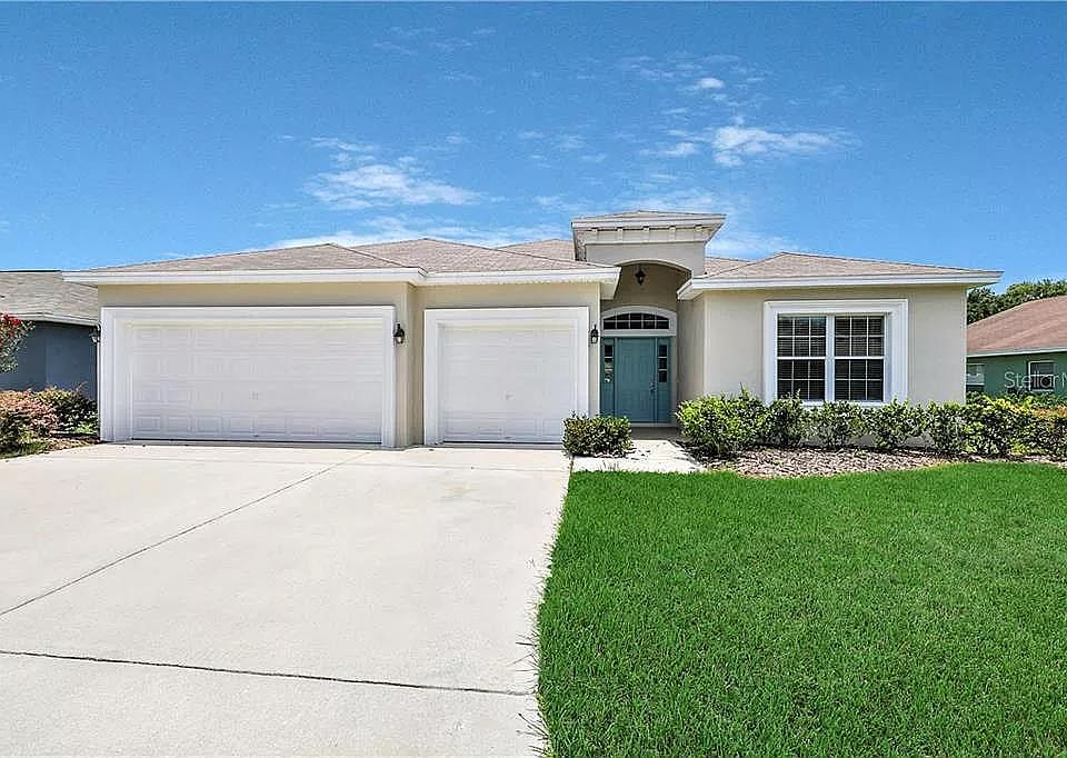 1st image of 4558 Fairway Oaks Dr