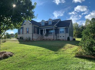 3353 Cayton Dr, Maiden, NC 28650