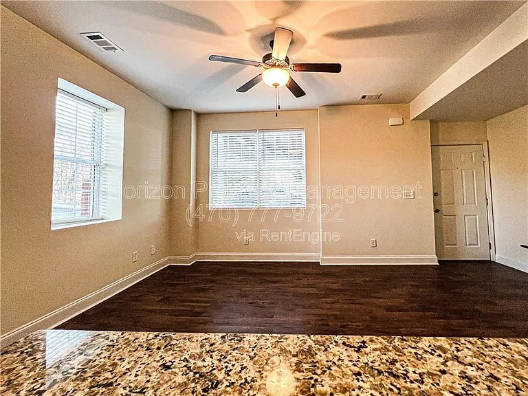 2475 Terrace Vw NW — Photo 8