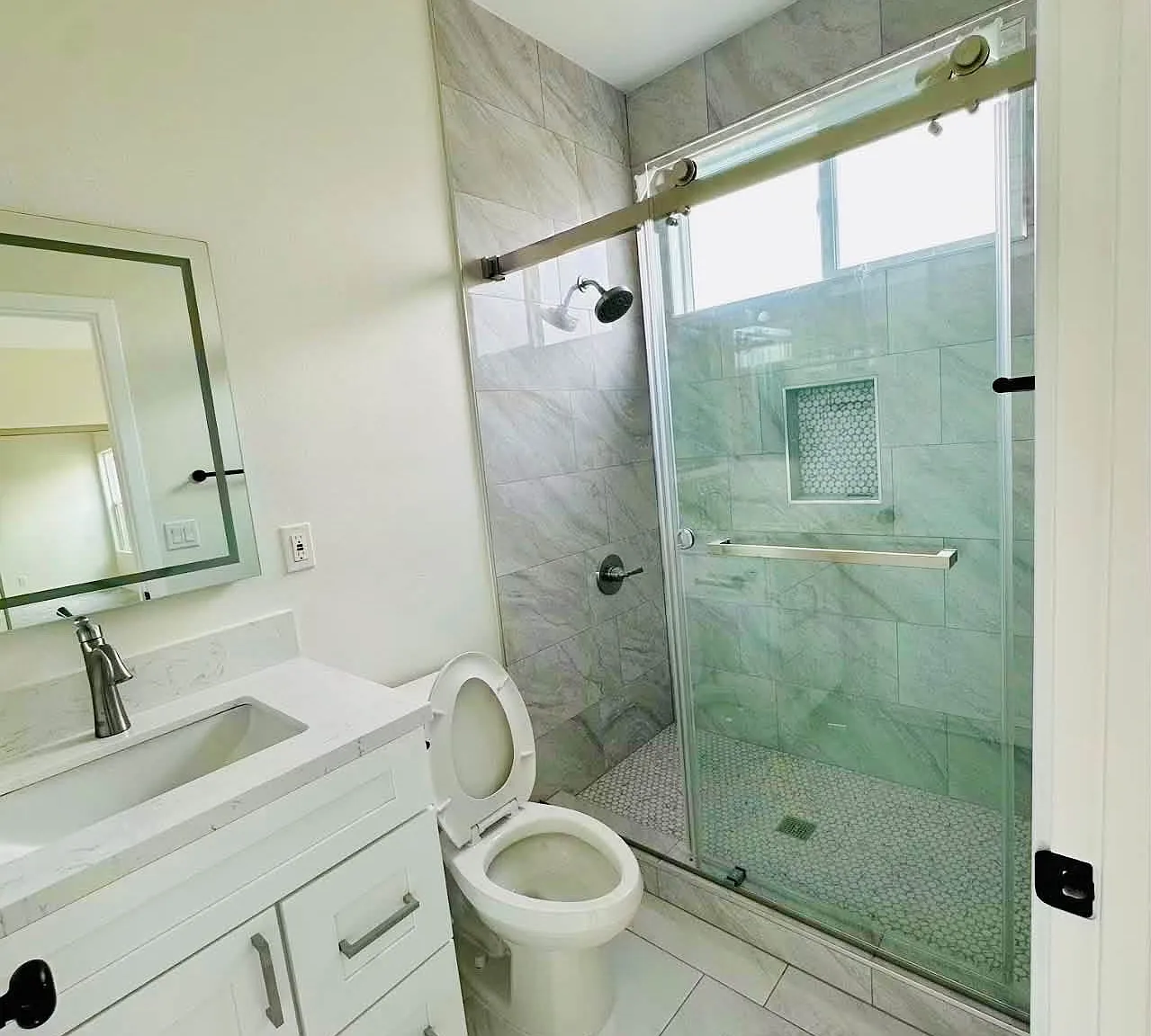 4 bed, 1200 sqft, $3,750 — Photo 3