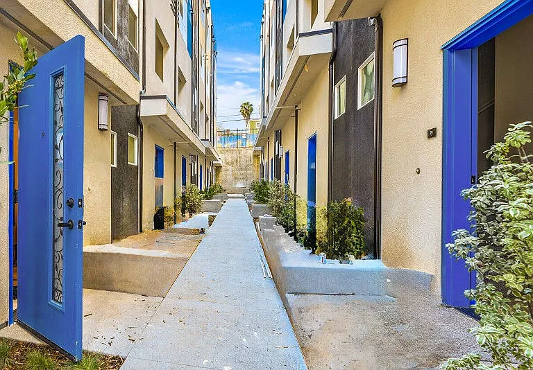 South Park Place — Photo 35