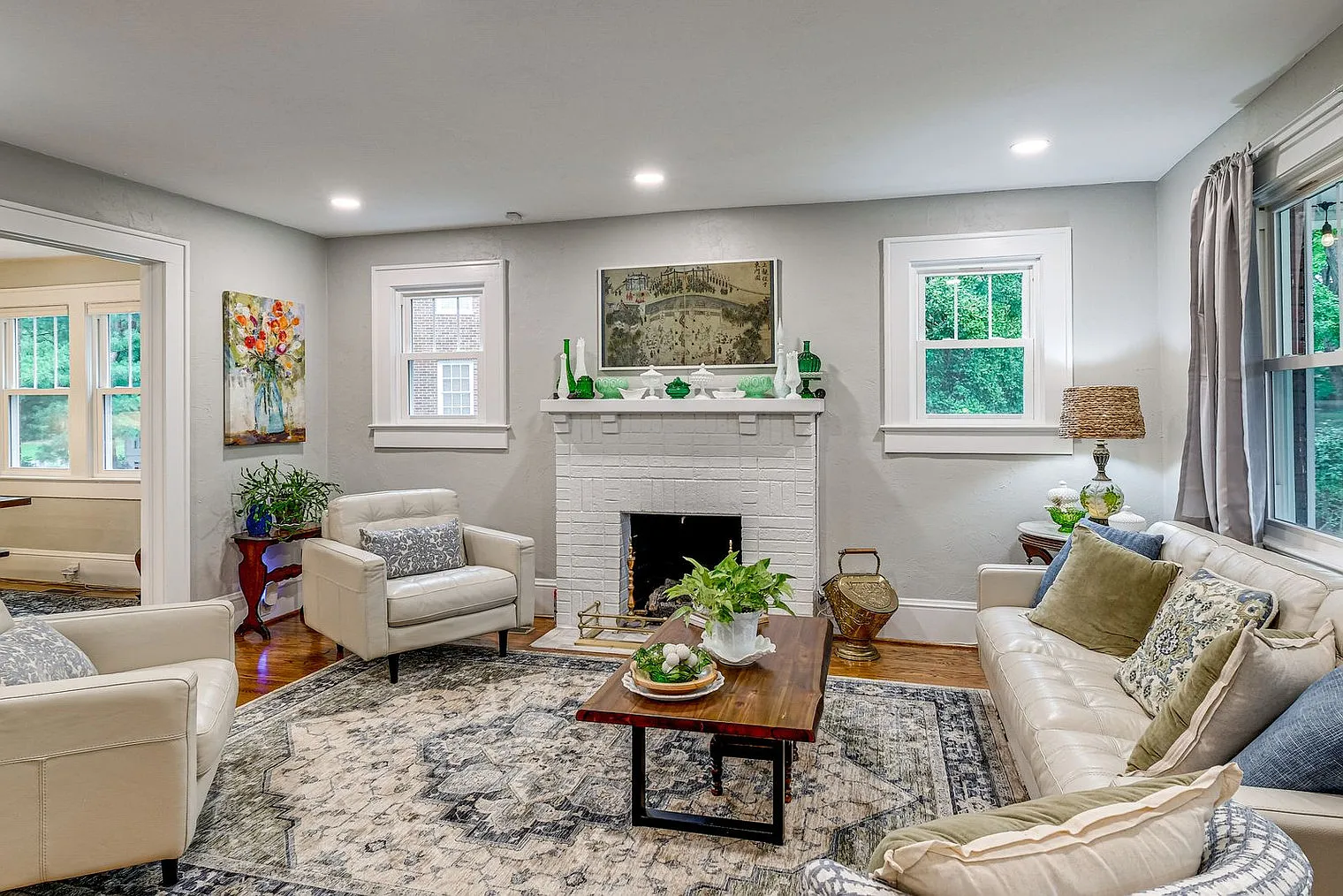3 bed, 2.0 bath, 2055 sqft, $3,516 — Photo 3