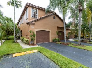 1402 Veracruz Ln, Weston, FL 33327