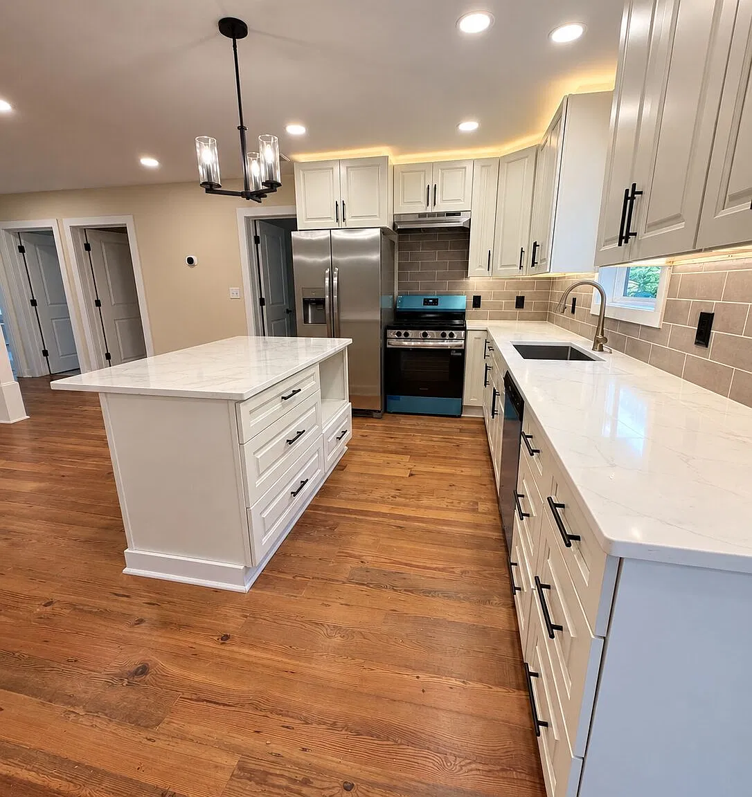 4 bed, 3.0 bath, 2300 sqft, $2,895 — Photo 4