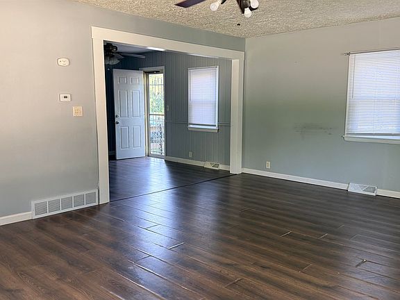 4th image of 7631 Elm Ave
