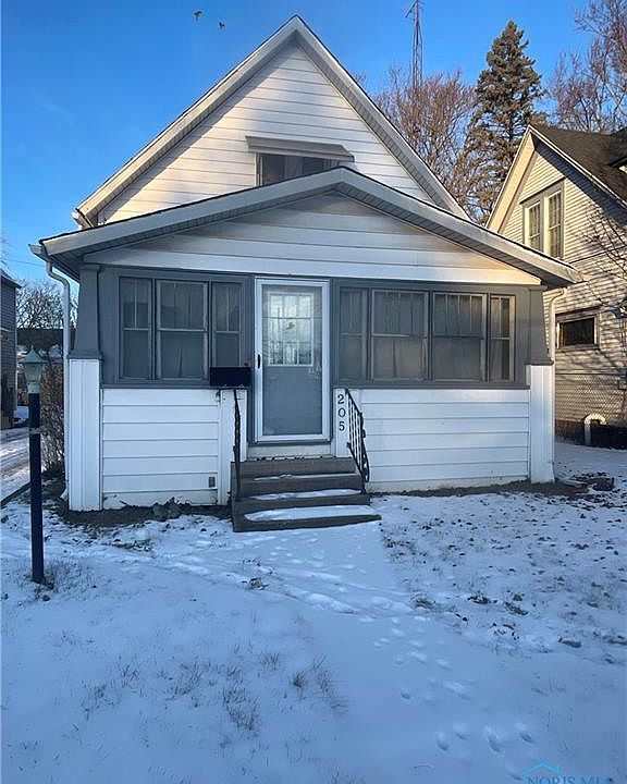 1st image of 205 W Water St