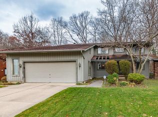 8981 Bluejay Ln, Mentor, OH 44060