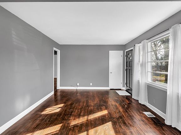 4th image of 3611 Brush Hill Ct
