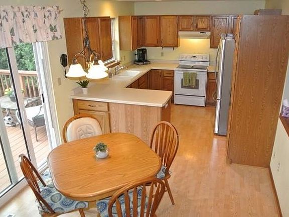 4th image of 1244 Lake Park Dr