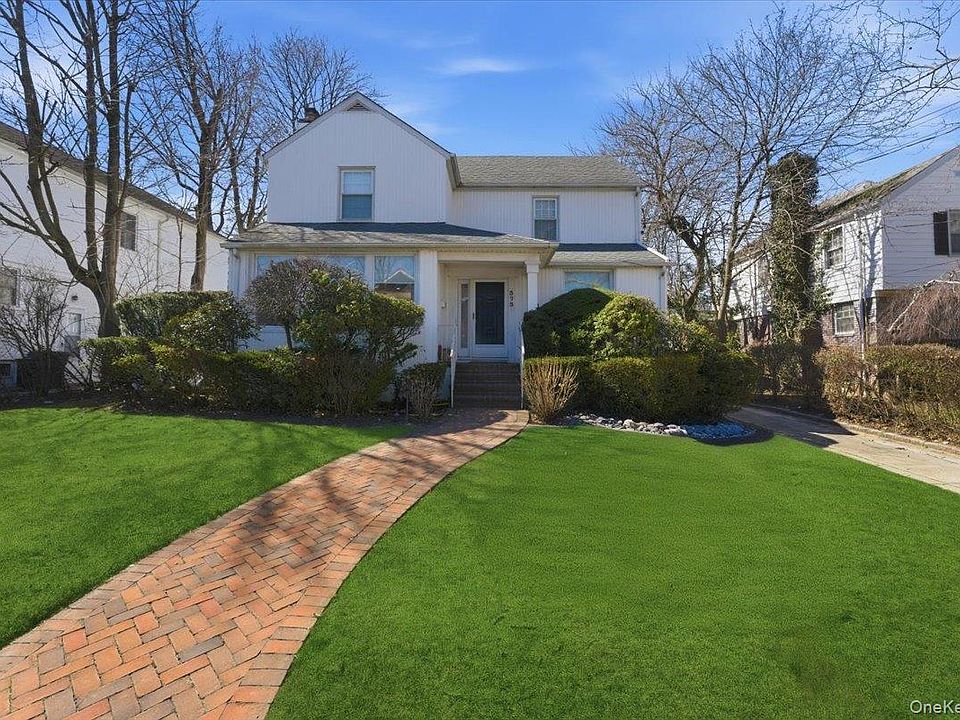 1st image of 373 Northfield Road