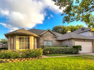 11013 32nd Ave N, Texas City, TX 77591