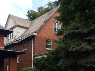 1428 W Jarvis Ave, Chicago, IL 60626