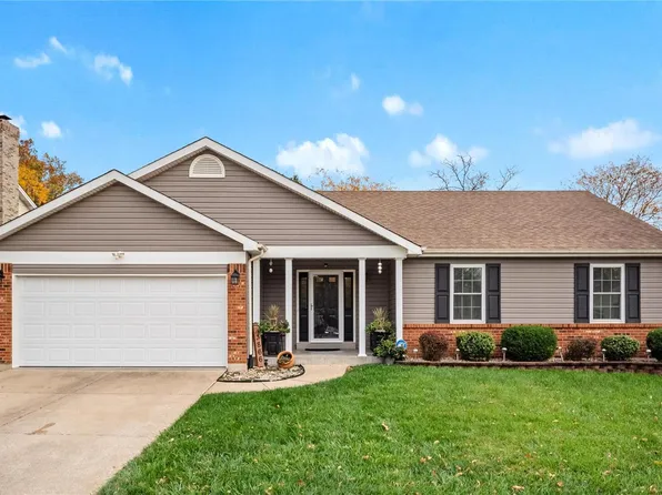 3866 Wolcott Ct, Florissant, MO 63034