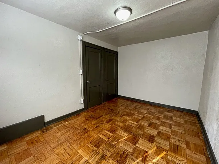 1626 D Street Apartments — Photo 33