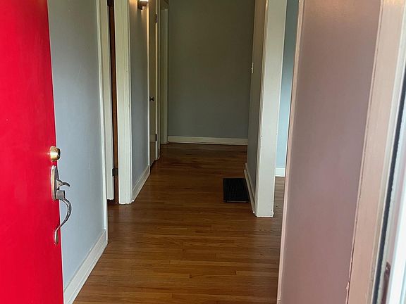 Entry / Hall