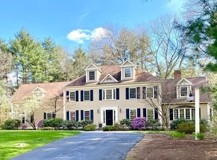 1 Chestnut Ln, Medfield, MA 02052