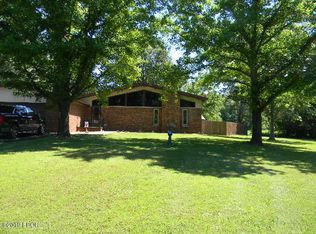 3646 Cypress Dr, Pinckneyville, IL 62274
