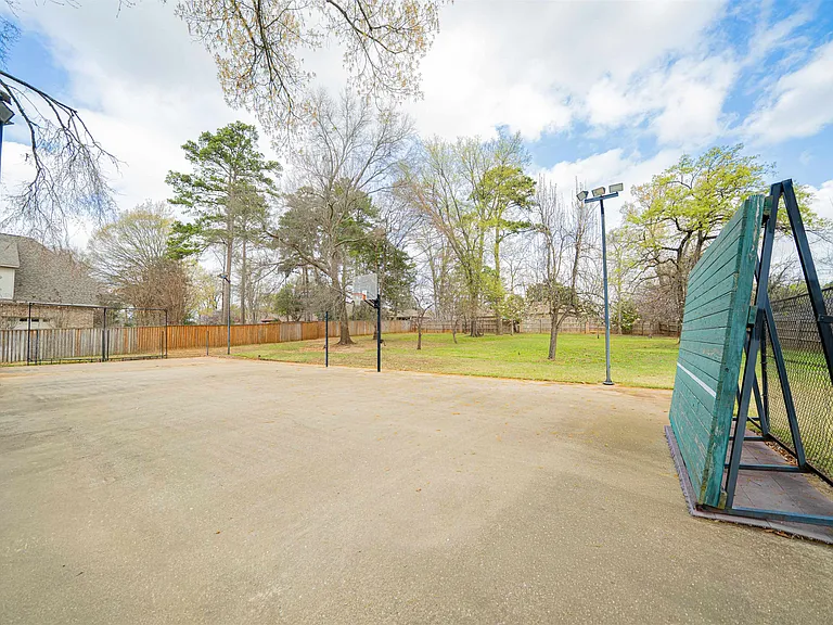 3 Lakeside Dr — Photo 31