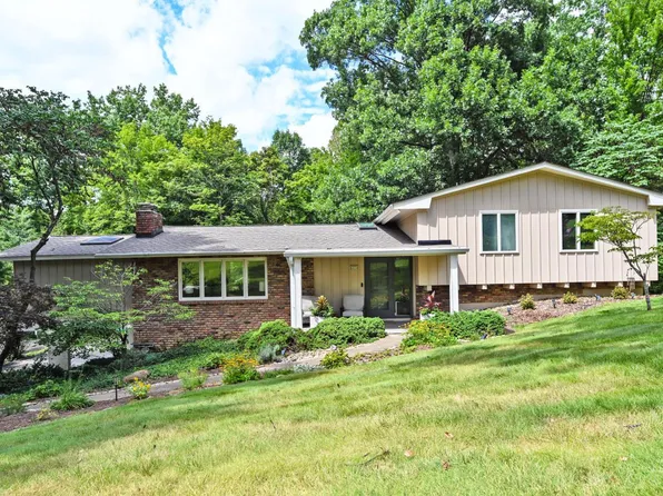 6024 Crittenden Dr, Cincinnati, OH 45244