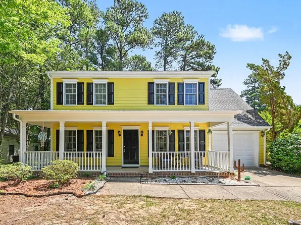 2 Brevard Ct, Durham, NC 27713